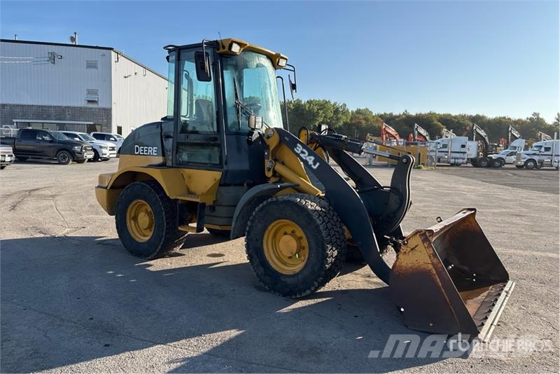 John Deere 324J Wheel Loader Iekrāvēji uz riteņiem