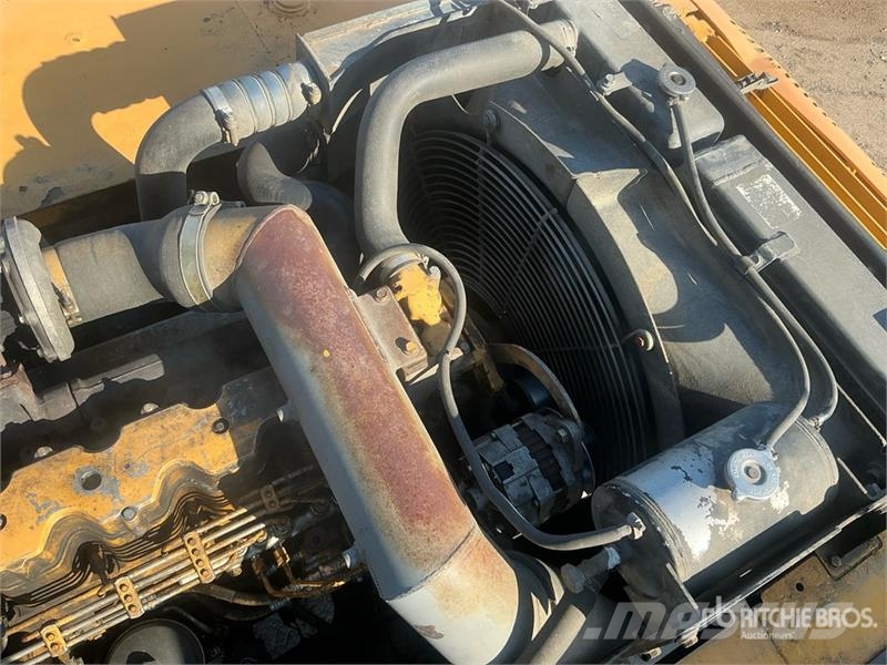 John Deere 330C LC Tracked Excavator Гусеничні екскаватори