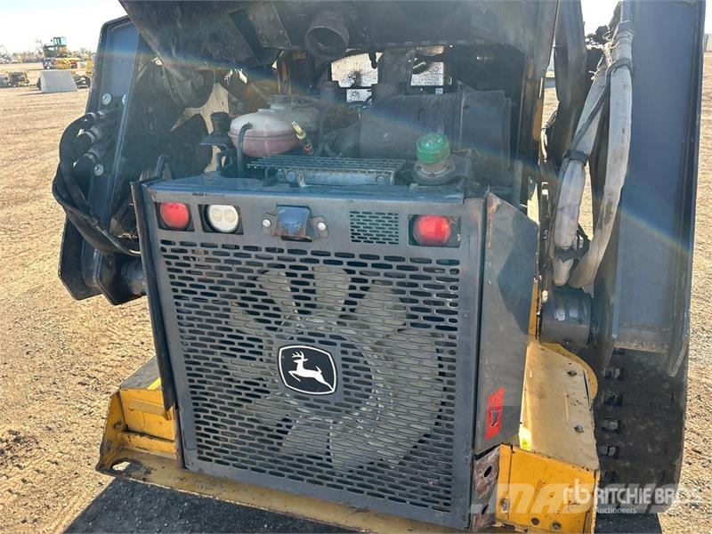 John Deere 333G Krautuvai su šoniniu pasukimu