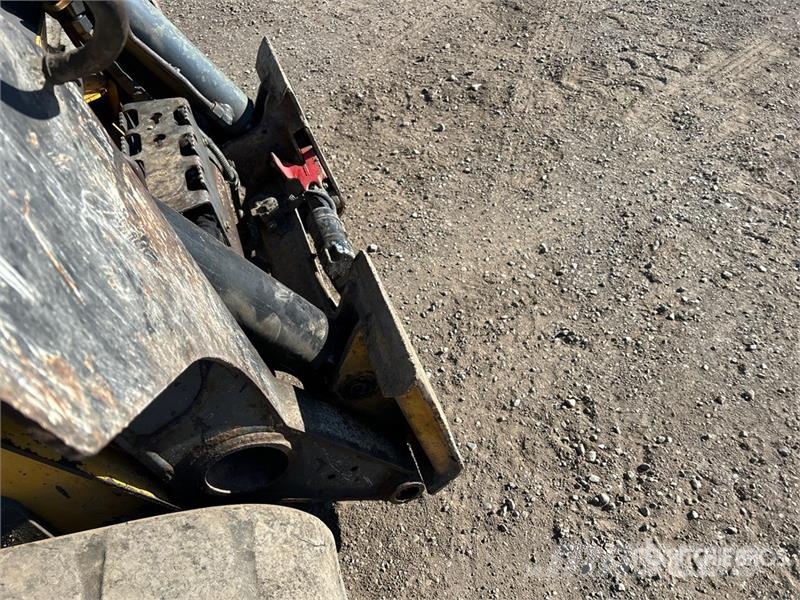 John Deere 333G Krautuvai su šoniniu pasukimu