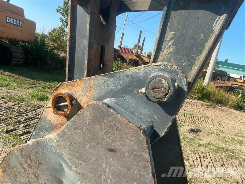 John Deere 350D LC Tracked Excavator Гусеничні екскаватори