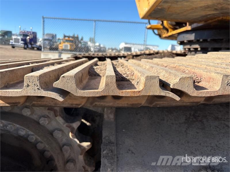 John Deere 350D LC Tracked Excavator Kāpurķēžu ekskavatori
