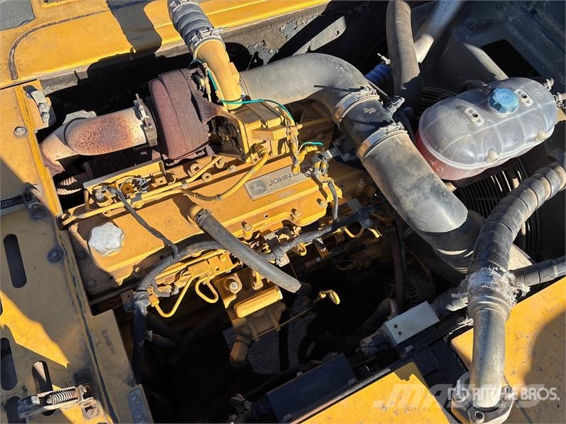 John Deere 350D LC Tracked Excavator Kāpurķēžu ekskavatori