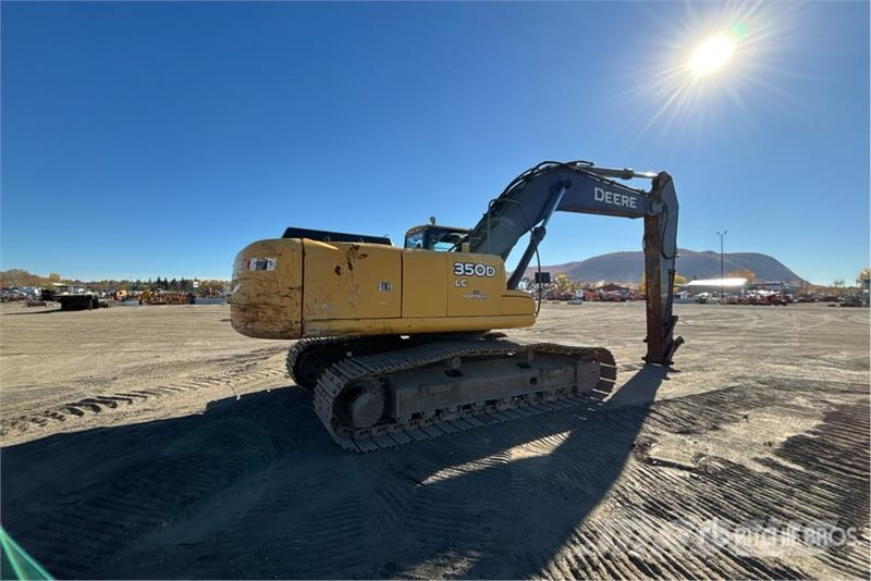 John Deere 350D LC Tracked Excavator Kāpurķēžu ekskavatori