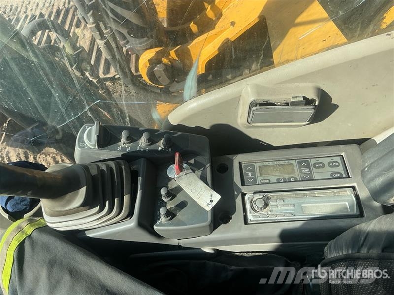 John Deere 350D LC Tracked Excavator Гусеничні екскаватори