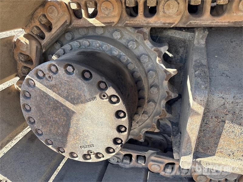John Deere 350D LC Tracked Excavator Kāpurķēžu ekskavatori