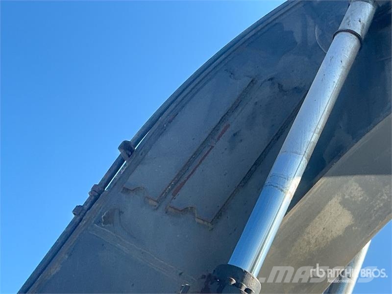 John Deere 350D LC Tracked Excavator Гусеничні екскаватори
