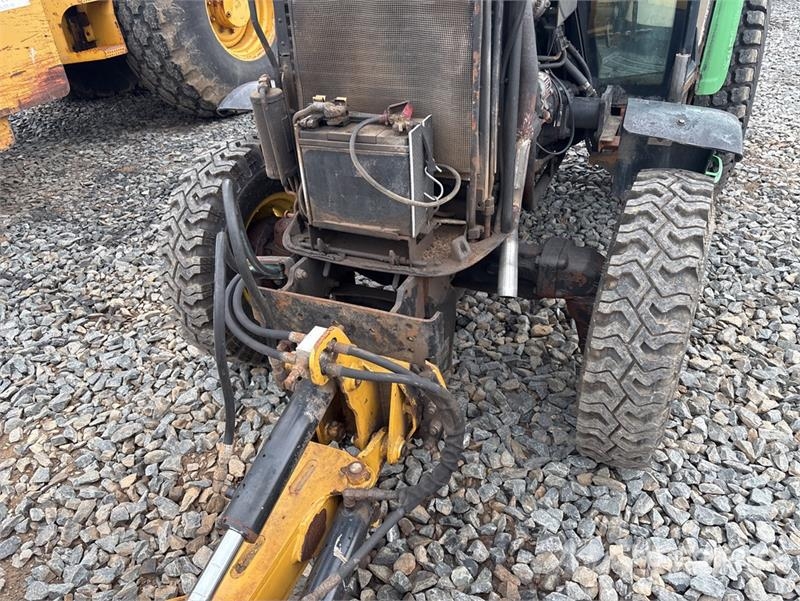 John Deere 3520 Manjši traktorji