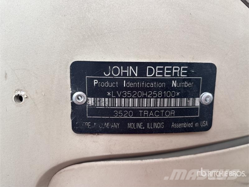 John Deere 3520 Manjši traktorji