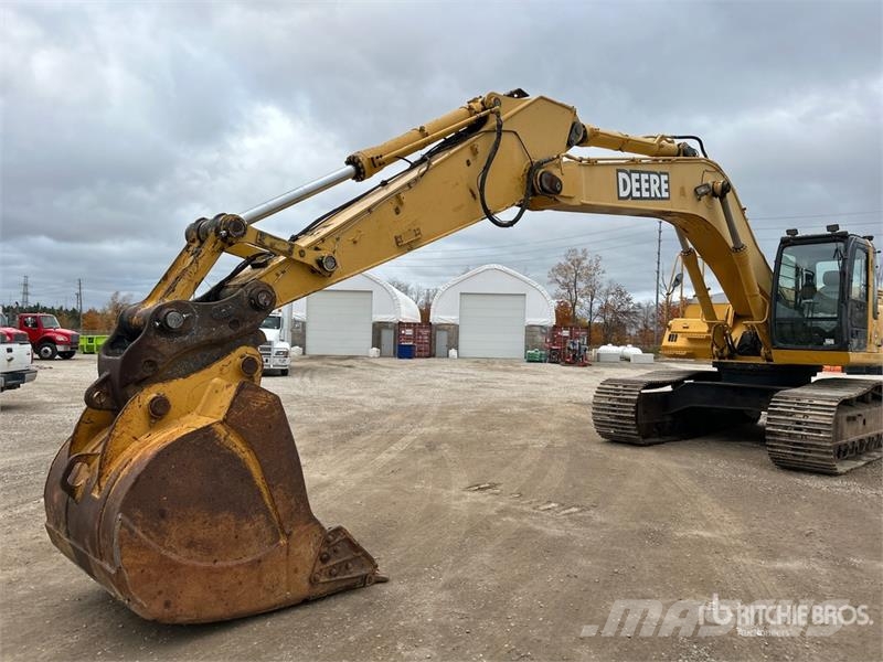John Deere 370C Crawler excavators