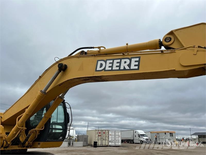 John Deere 370C Crawler excavators