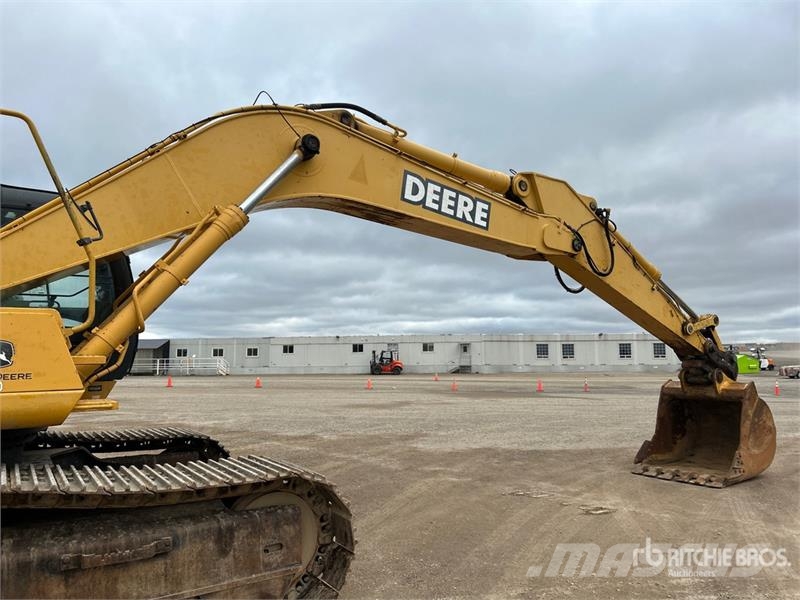 John Deere 370C Crawler excavators