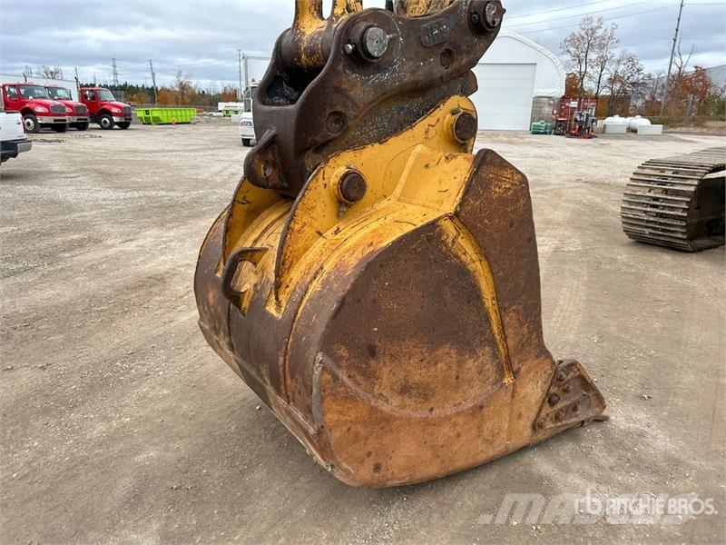 John Deere 370C Crawler excavators