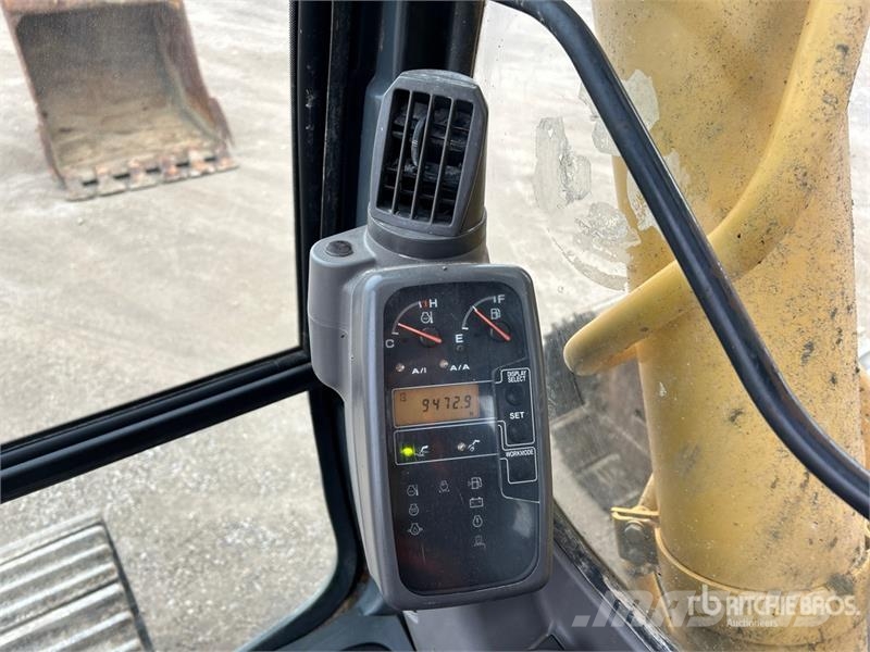 John Deere 370C Crawler excavators