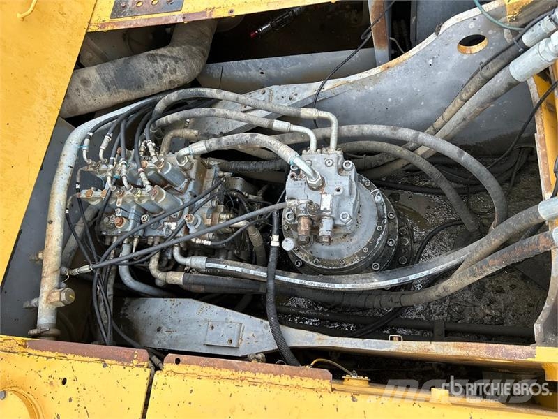 John Deere 370C Crawler excavators