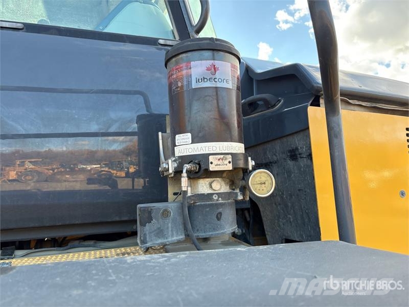 John Deere 370E Articulated Dump Truck Dumper - Knickgelenk
