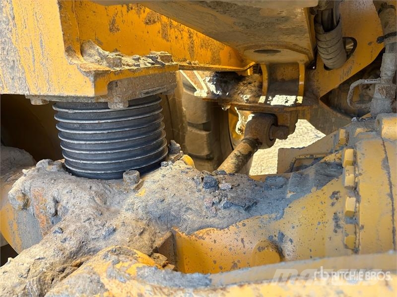 John Deere 370E Articulated Dump Truck Dumper - Knickgelenk