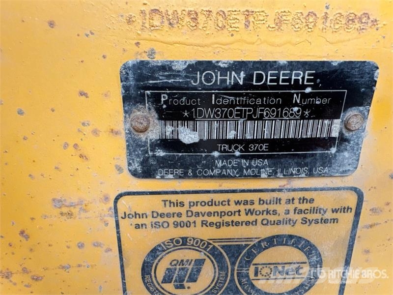 John Deere 370E Articulated Dump Truck Dumper - Knickgelenk