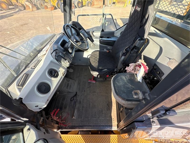 John Deere 370E Articulated Dump Truck Dumper - Knickgelenk