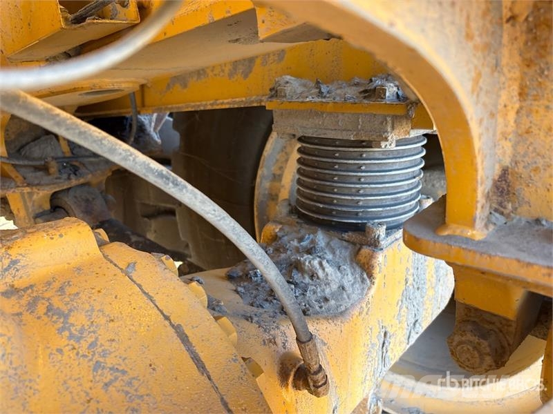 John Deere 370E Articulated Dump Truck Dumper - Knickgelenk
