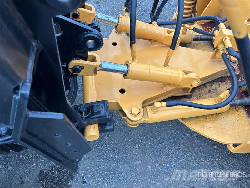 John Deere 3720 Compacttrekkers