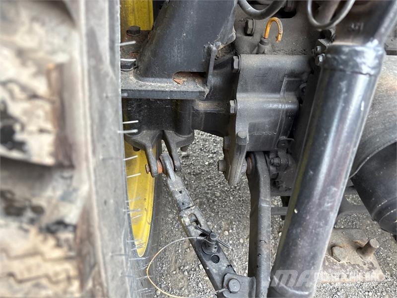 John Deere 3720 Compacttrekkers