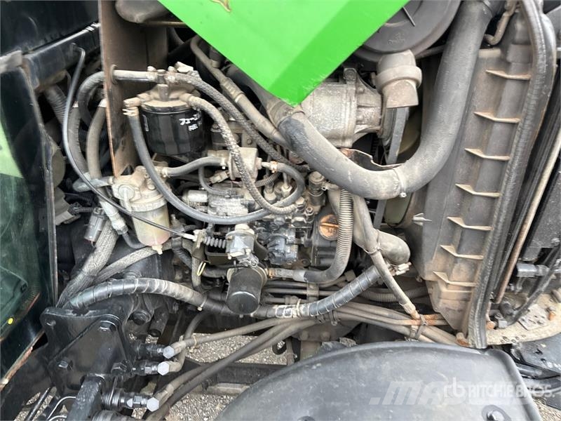 John Deere 3720 Compacttrekkers