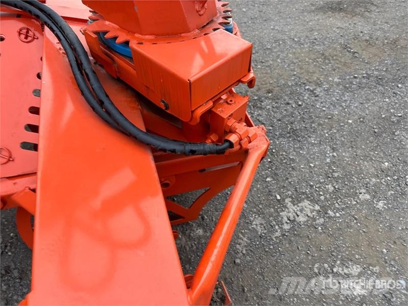 John Deere 3720 Compacttrekkers