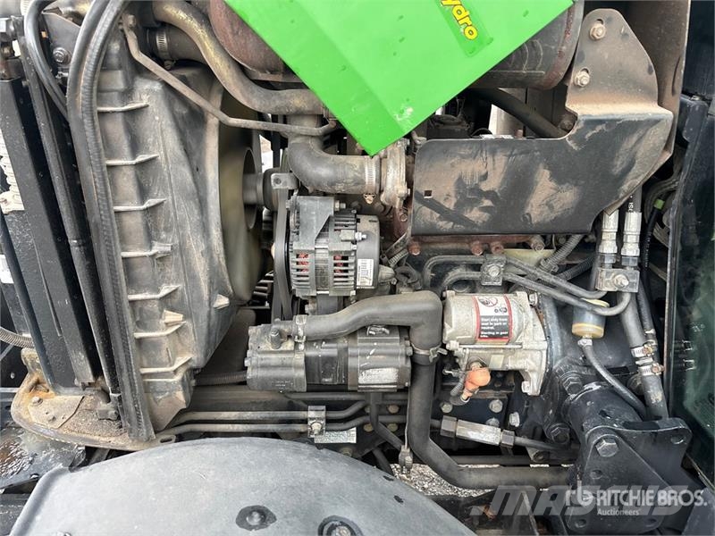 John Deere 3720 Compacttrekkers
