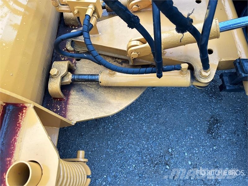 John Deere 3720 Compacttrekkers