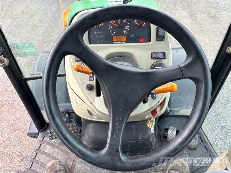 John Deere 3720 Compacttrekkers