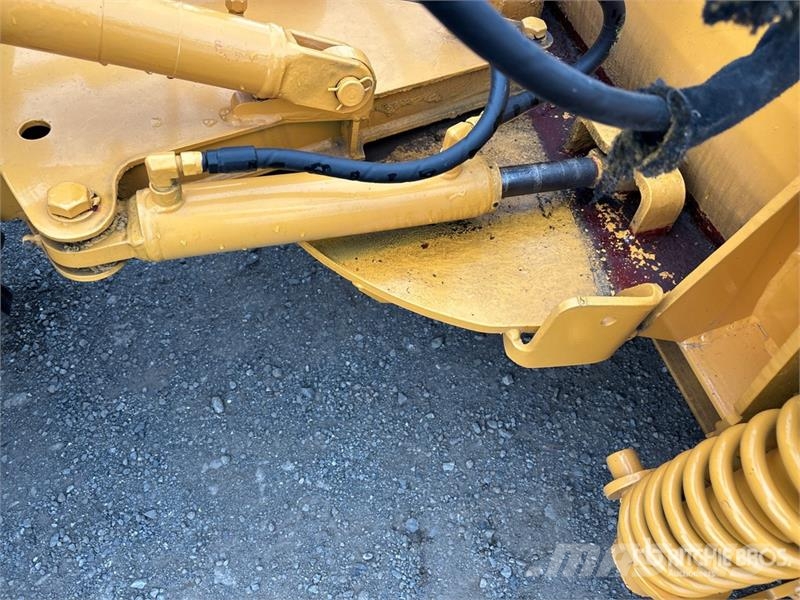John Deere 3720 Compacttrekkers