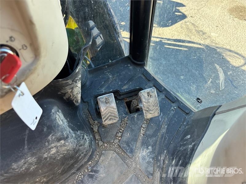 John Deere 4066R 4WD Utility Tractor Kompaktni (mali) traktori