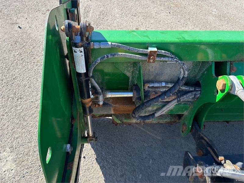 John Deere 4066R 4WD Utility Tractor Kompaktni (mali) traktori