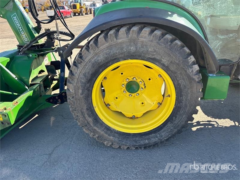 John Deere 4066R 4WD Utility Tractor Kompaktni (mali) traktori