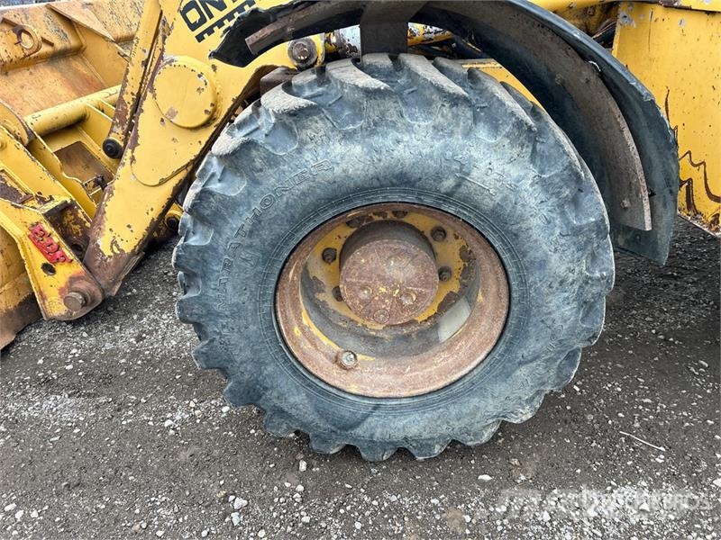 John Deere 410D Tractopelle