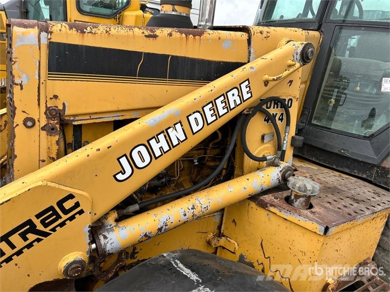 John Deere 410D Tractopelle