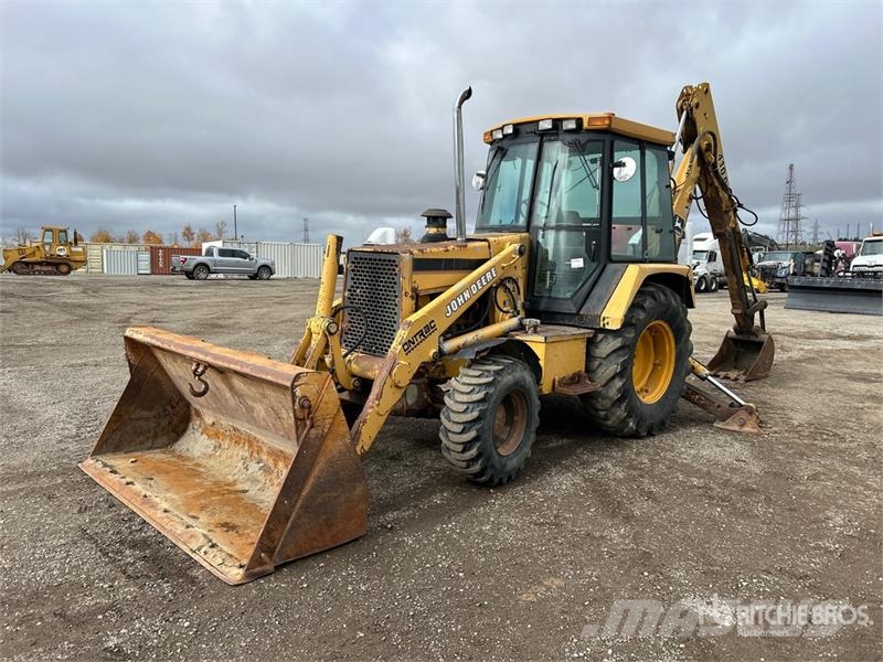 John Deere 410D Tractopelle