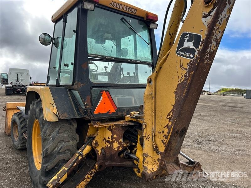 John Deere 410D Tractopelle