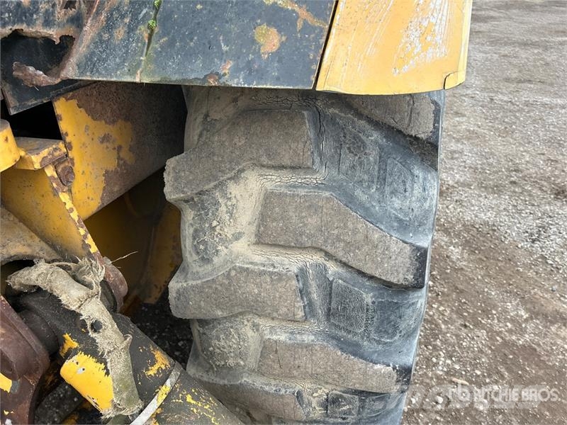 John Deere 410D Tractopelle