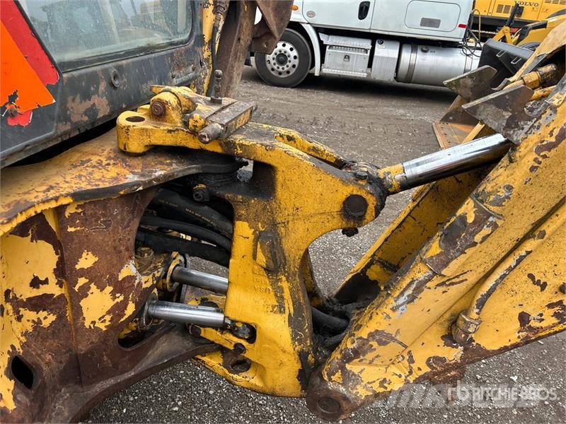 John Deere 410D Tractopelle