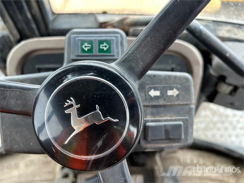 John Deere 410D Tractopelle