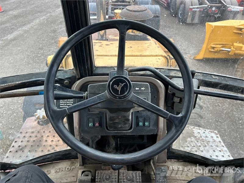 John Deere 410D Tractopelle