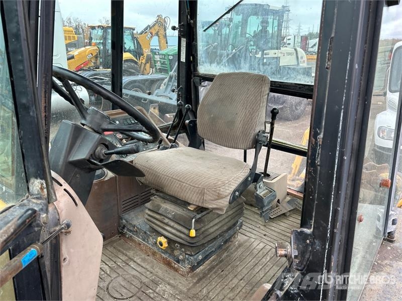 John Deere 410D Tractopelle