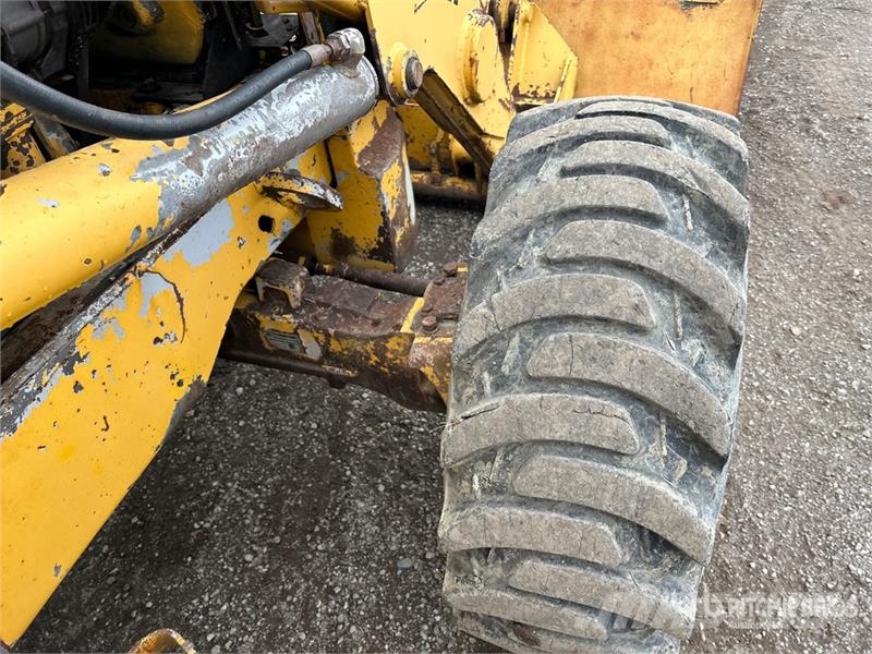John Deere 410D Tractopelle