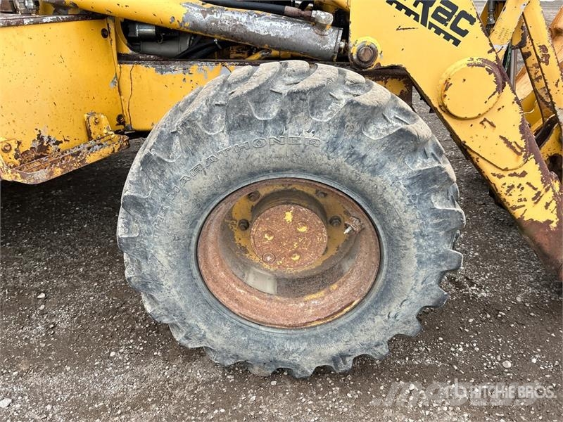 John Deere 410D Tractopelle