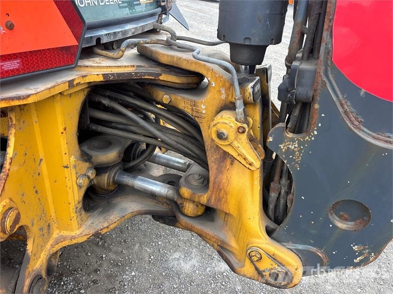 John Deere 410J Rovokopači