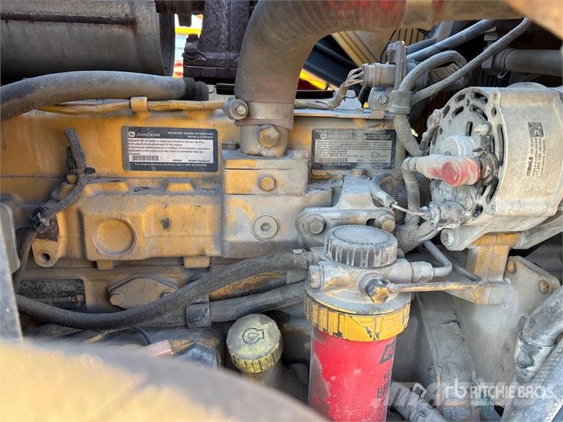 John Deere 410L Baggerlader