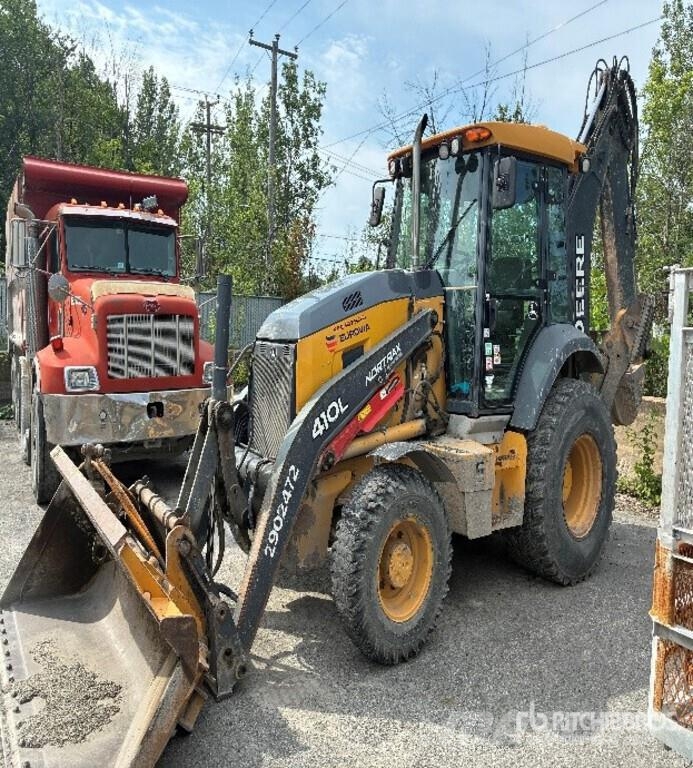 John Deere 410L Rovokopači