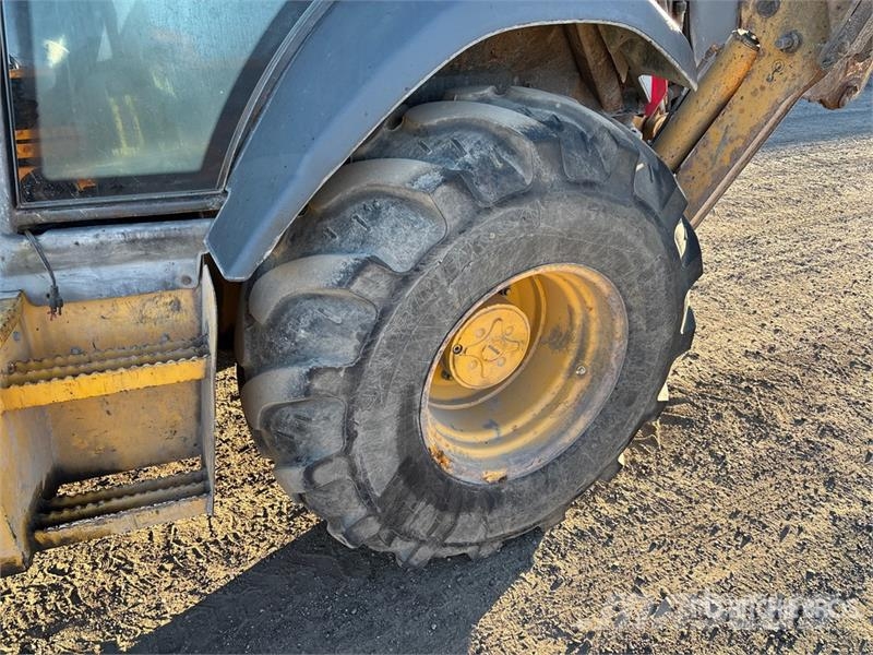 John Deere 410L Baggerlader